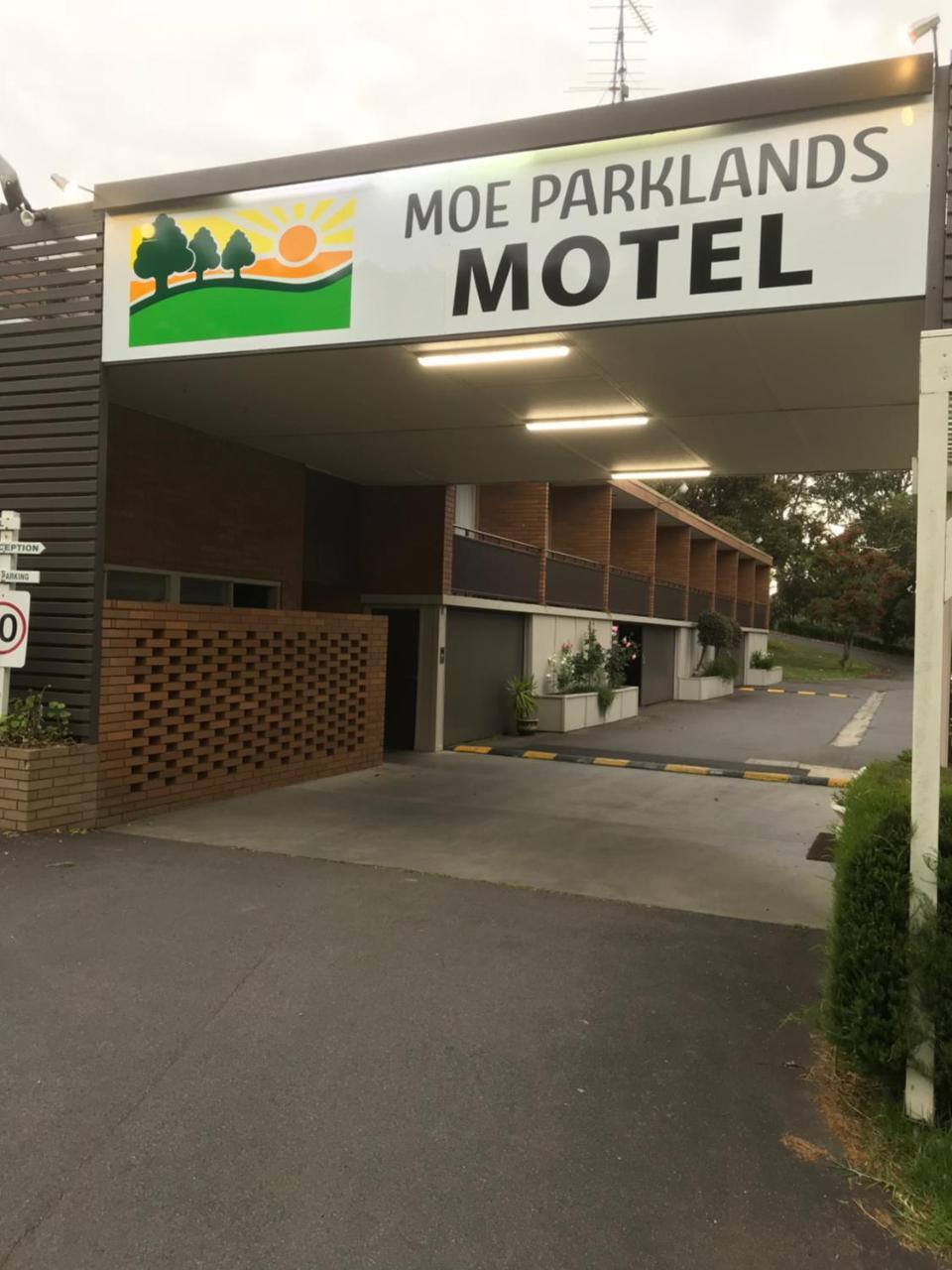 Moe Parklands Motel Exterior photo